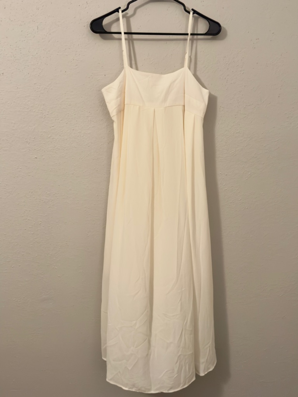 NWT Who What Wear | White Pleated Keyhole Midi Dress